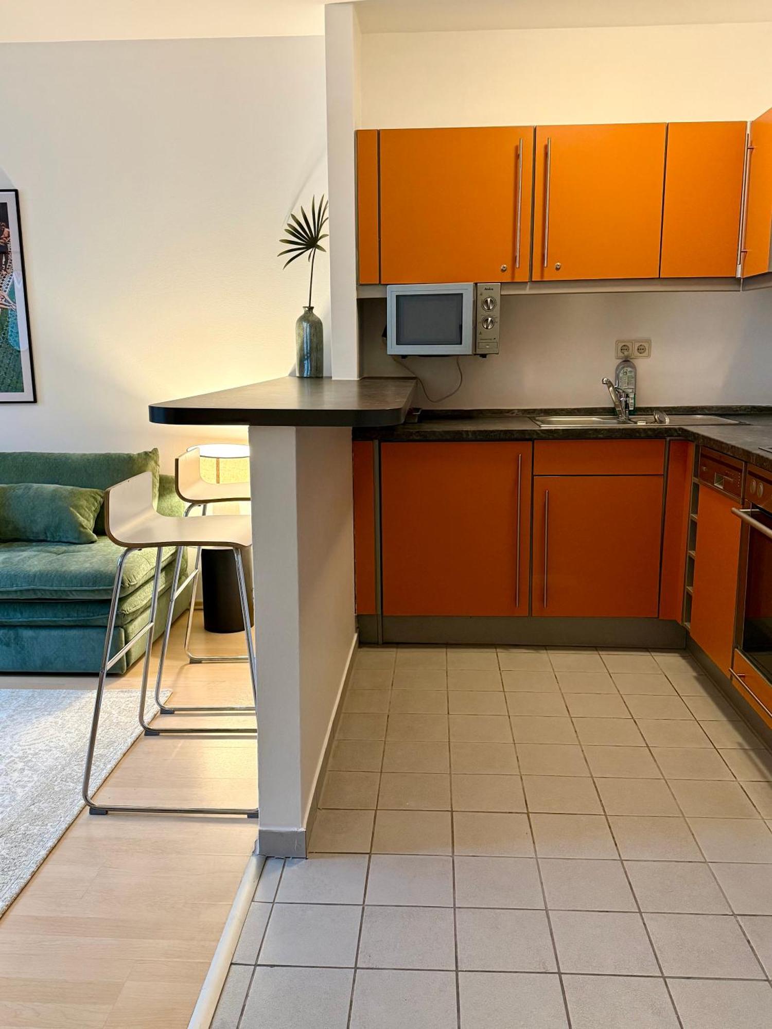 Apartament Eqbase *