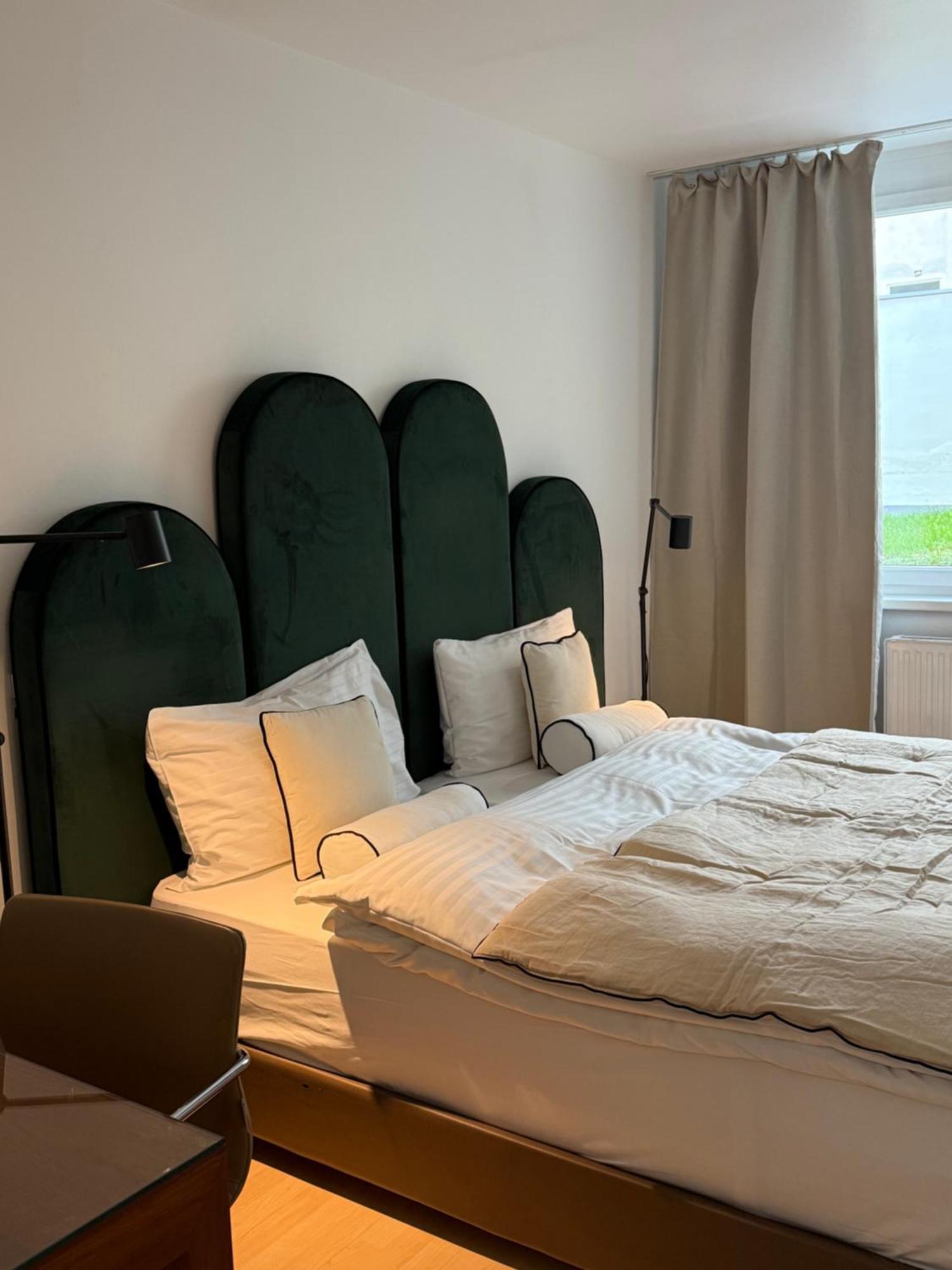 Eqbase Apartament