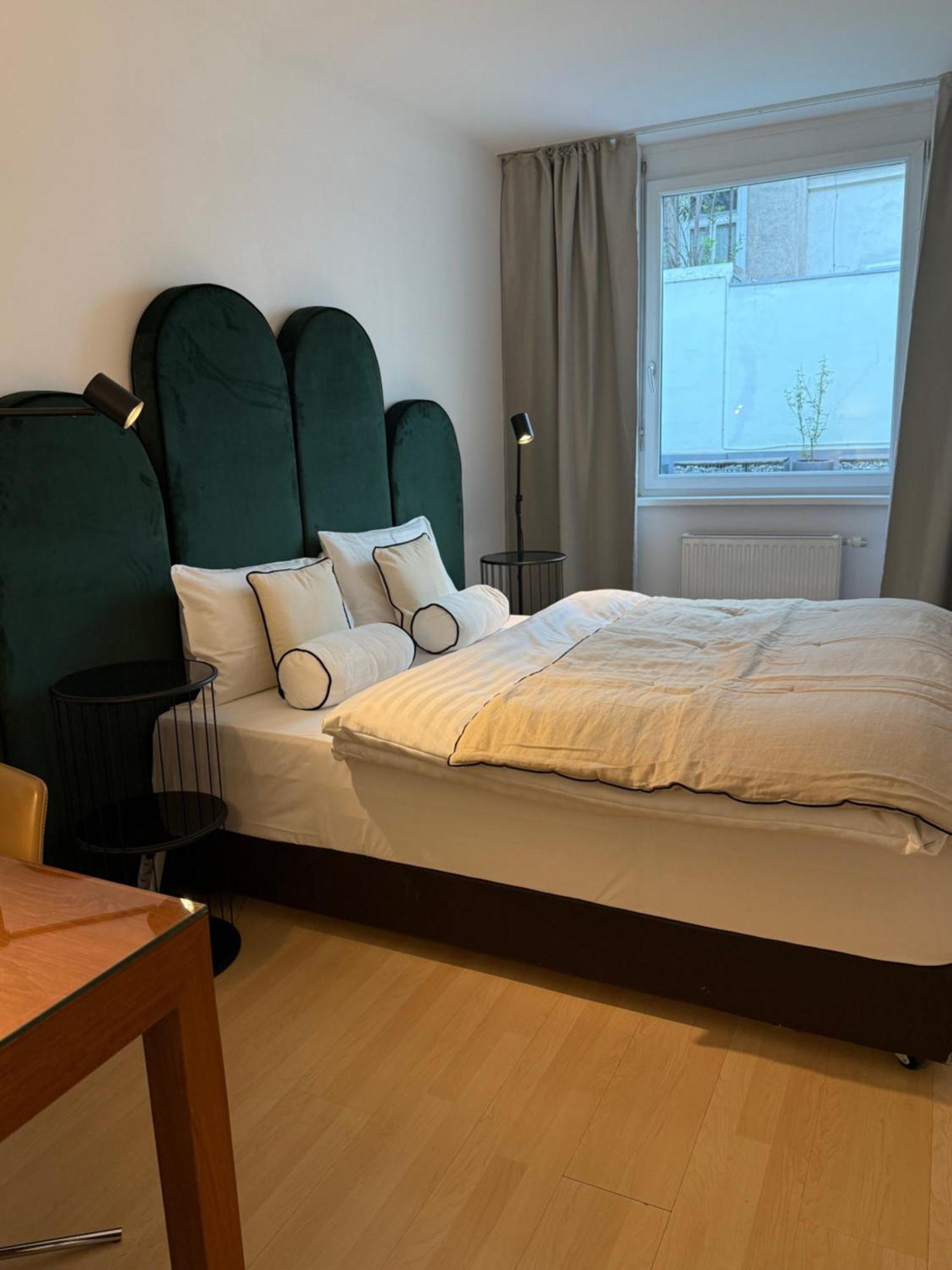 Apartament Eqbase